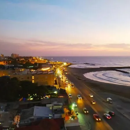 Apt Con Vista Al Mar - Cerca Al Centro Historico - 1106 Apartment *